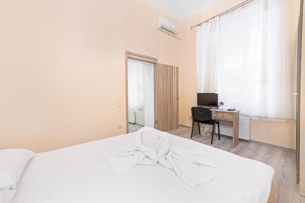 Apartment Near Deribasovskaya オデッサ エクステリア 写真